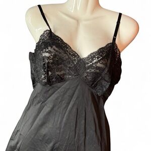 Elegant Black Lace Nightgown